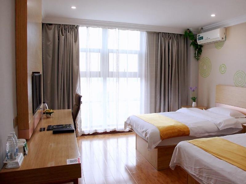 Greentree Minhang Jiaoda Dongchuan Road Shell 3*