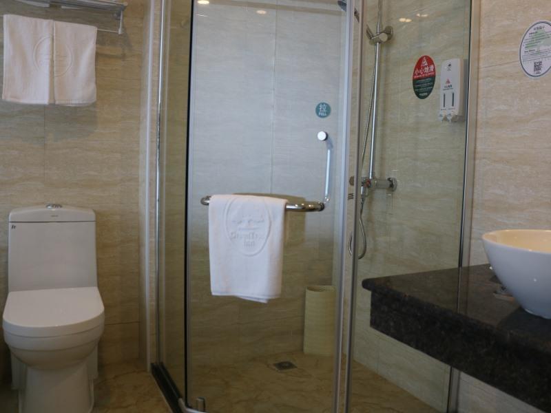 Hotel Greentree Minhang Jiaoda Dongchuan Road Shell 3*