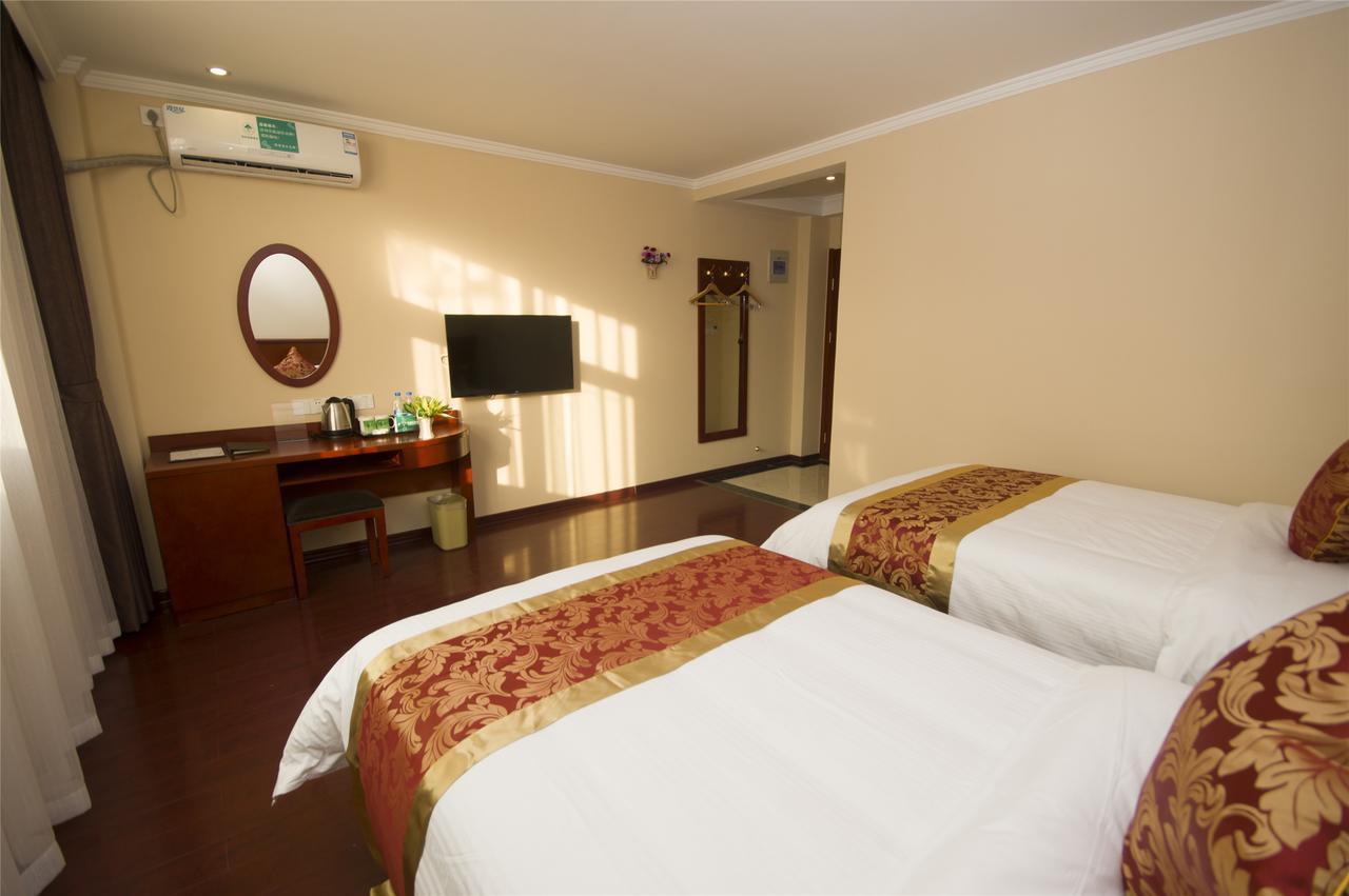 Greentree Minhang Jiaoda Dongchuan Road Shell Hotel
